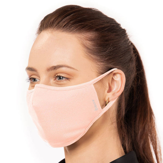 Aviro gjenbrukbar munnbind i lyserosa med dame modell.
