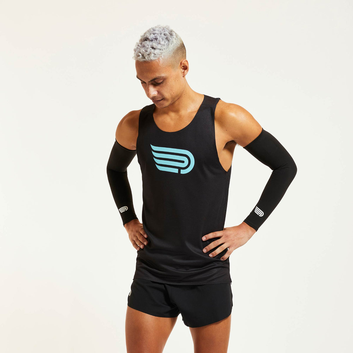 PRESSIO Ārahi Singlet - Svart/ Digital Teal