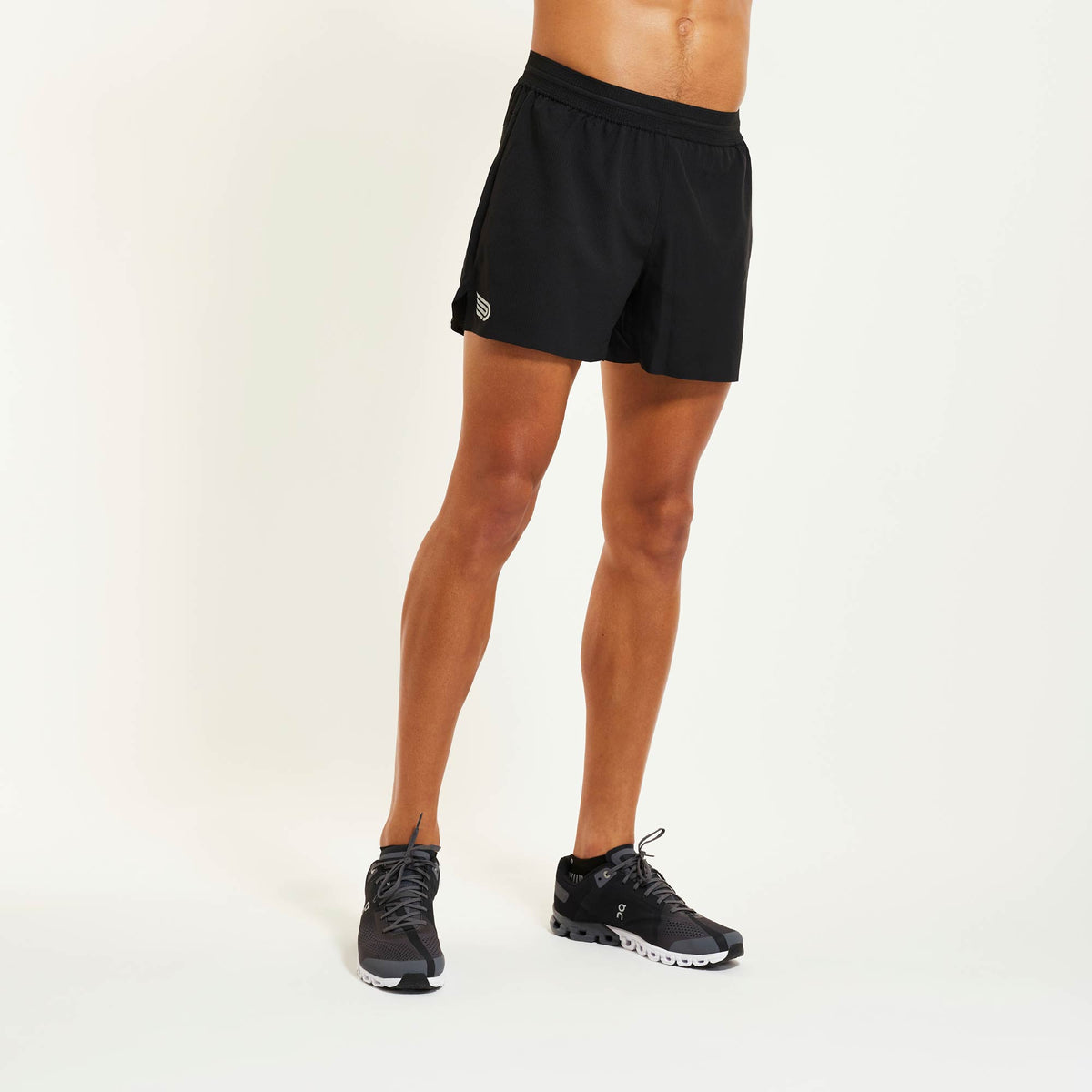PRESSIO Ārahi 4.5&quot; Shorts - Svart