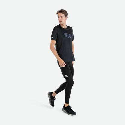 Pressio tights for herre i fargen svart. På modell fra siden. 