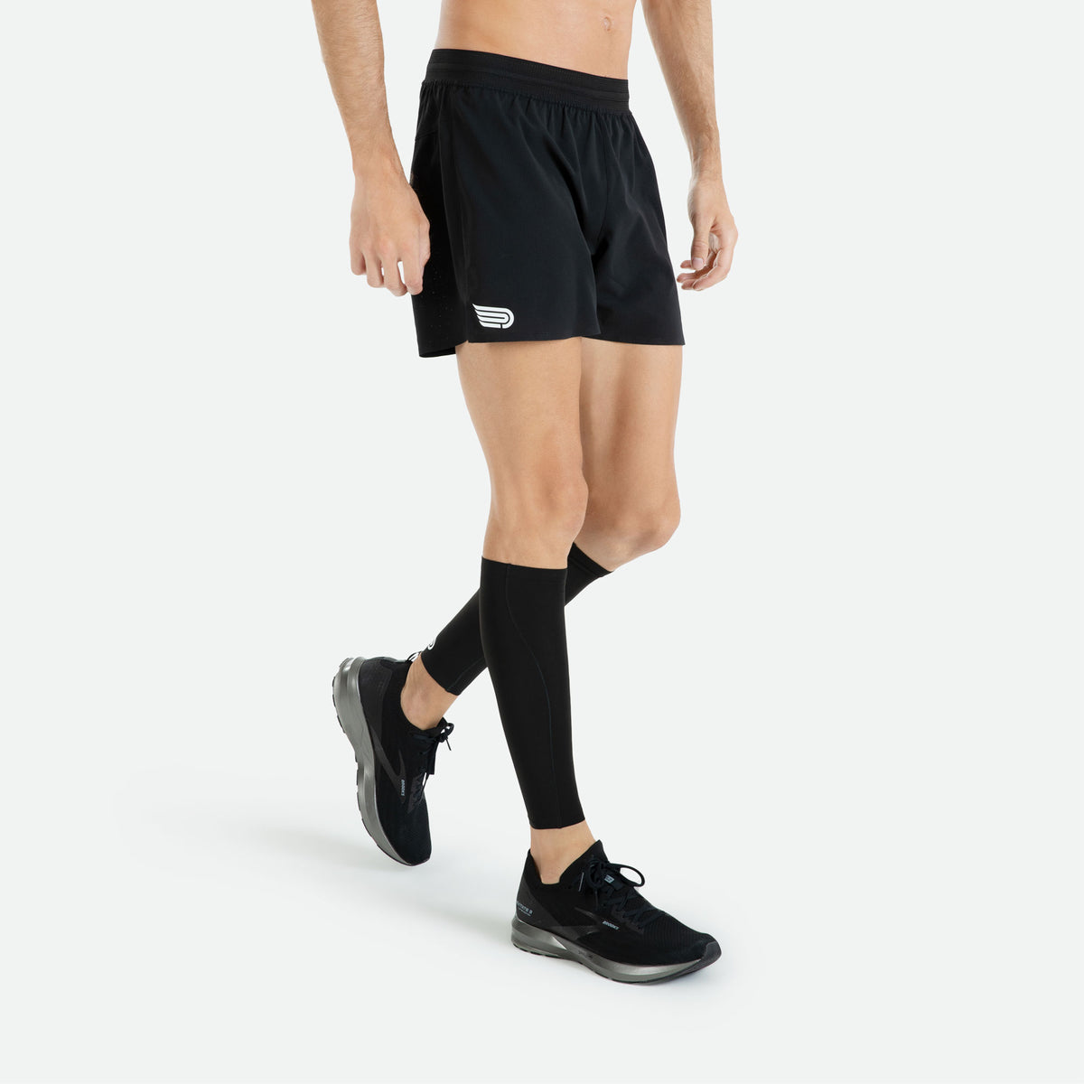 PRESSIO Ārahi 4.5’ Shorts - Svart