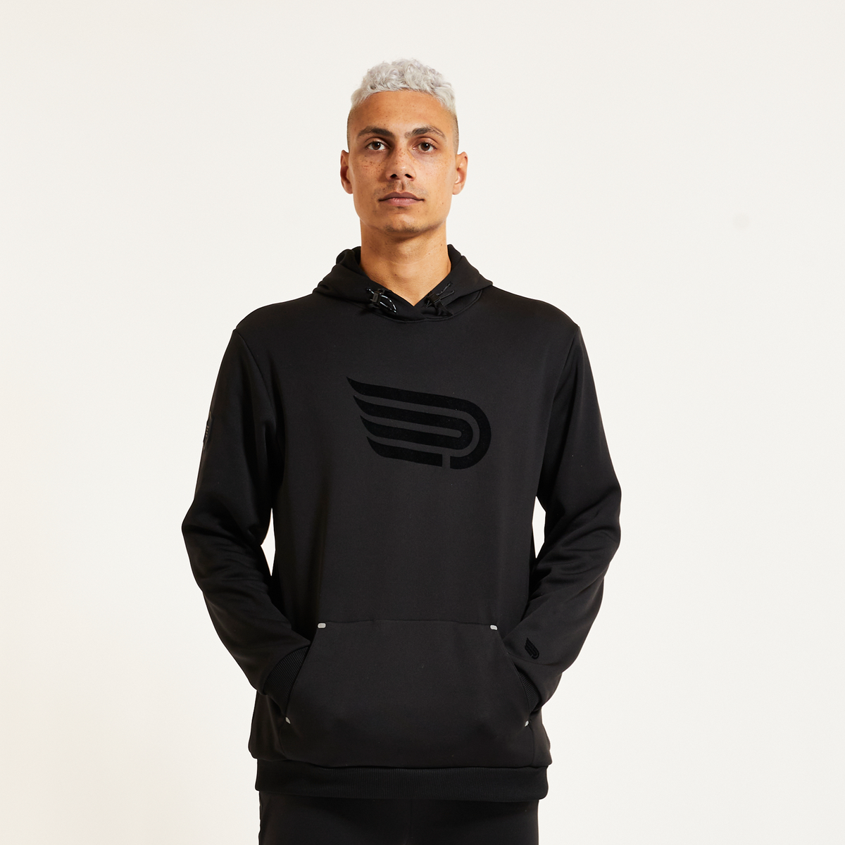 PRESSIO Renew Hoodie - Svart